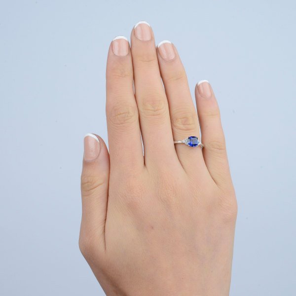 0,90 Karat Safir Pırlanta Yüzük