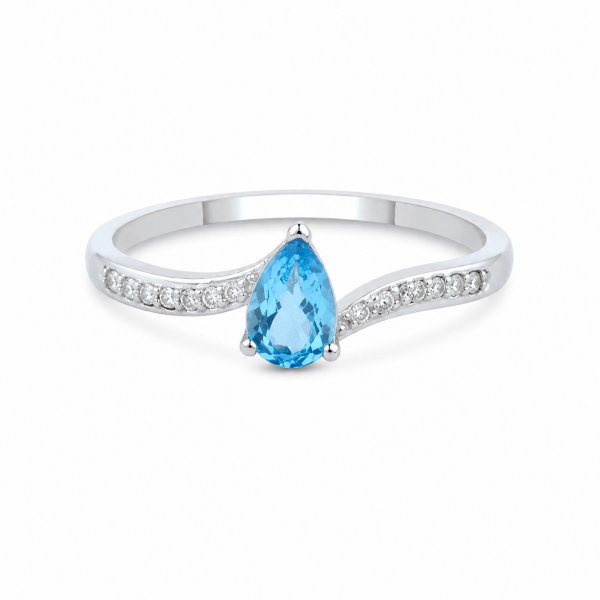 0.06 Karat Blue Topaz ve E Renk SI Pırlanta Yüzük