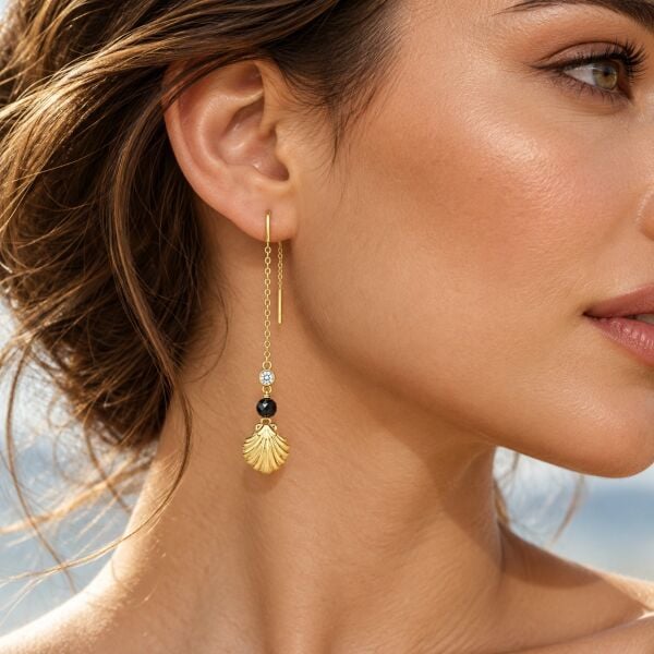 0.04 Karat G SI Pırlanta Spinel Taşlı İstiridye İp Sarı Altın Küpe