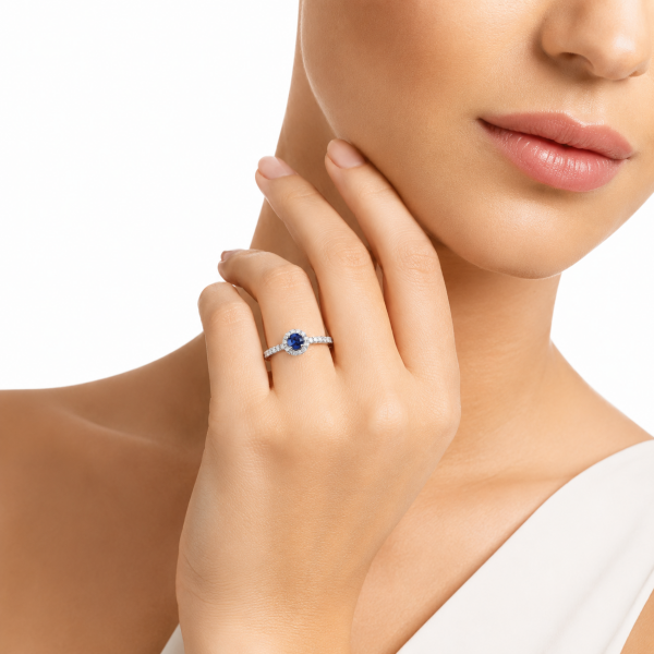 0.60 Karat Safir ve E Renk SI Pırlanta Yüzük