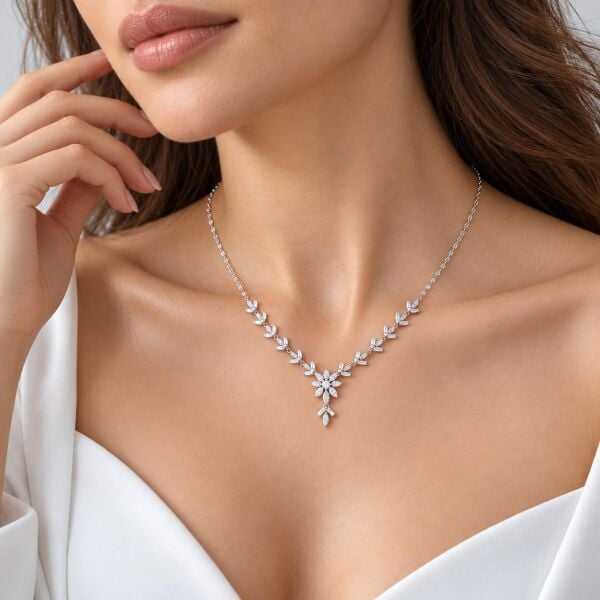 1.03 Karat G SI Y Model Pırlanta Beyaz Altın Gerdanlık