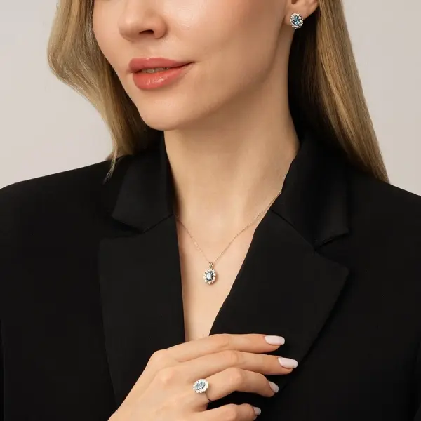 1.21 Karat Pırlanta Blue Topaz Küpe
