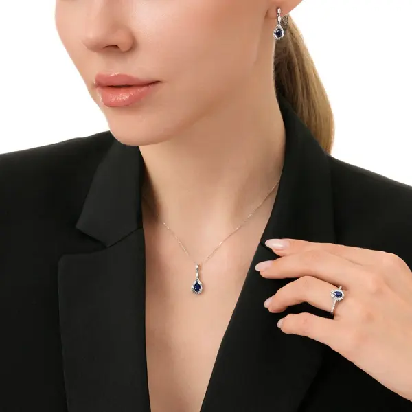 1.59 Karat Pırlanta Safir Küpe